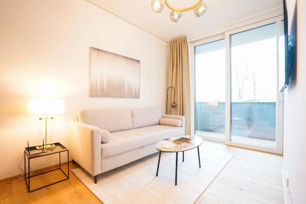 Executive Suite W/ Rooftop Pool Vienna Exterior photo